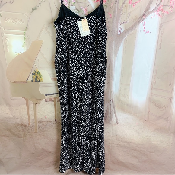 NWOT Eloquii Black White Jumpsuit with Cutout - Picture 6 of 11